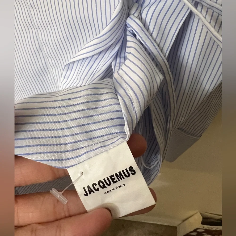 Brand new never worn Jacquemus blouse off-shoulder shirt - Picture 7 of 8